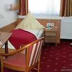 Hotel Am Duesseldorfer Platz 3*