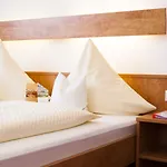 Am Duesseldorfer Platz Hotel