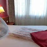 Hotel Am Duesseldorfer Platz 3*