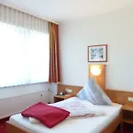Am Duesseldorfer Platz Hotel