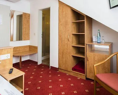 Am Düsseldorfer Platz 3* Ratingen