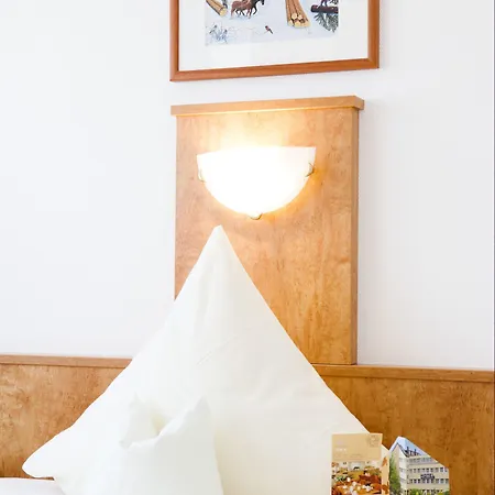 Am Duesseldorfer Platz Hotel 3*