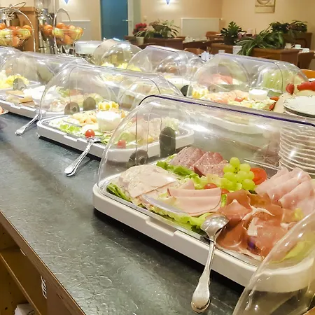 Hotel Am Düsseldorfer Platz 3*