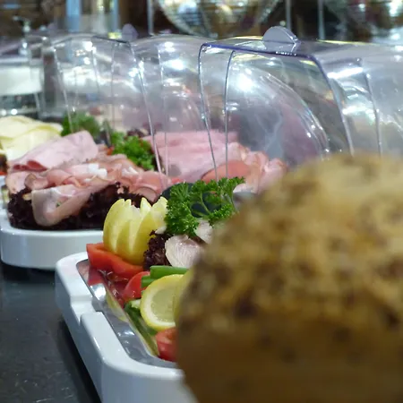 Hotel Am Duesseldorfer Platz 3*