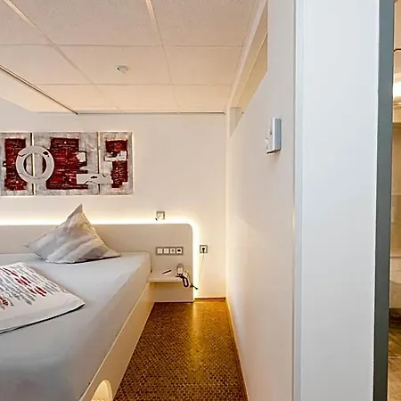 Am Düsseldorfer Platz Hotel