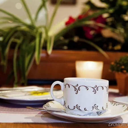 Am Düsseldorfer Platz Hotel