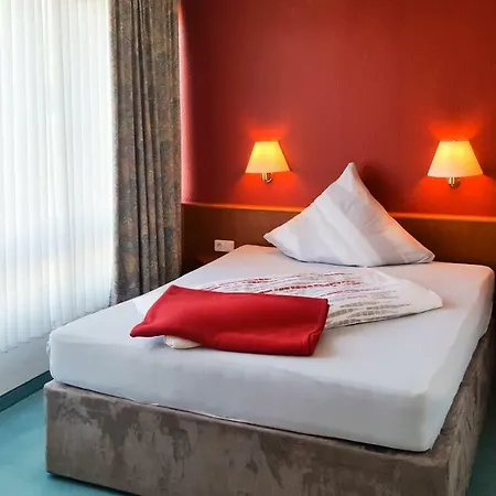 Hotel Am Düsseldorfer Platz 3*