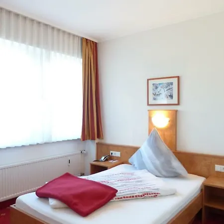 Am Duesseldorfer Platz Hotel