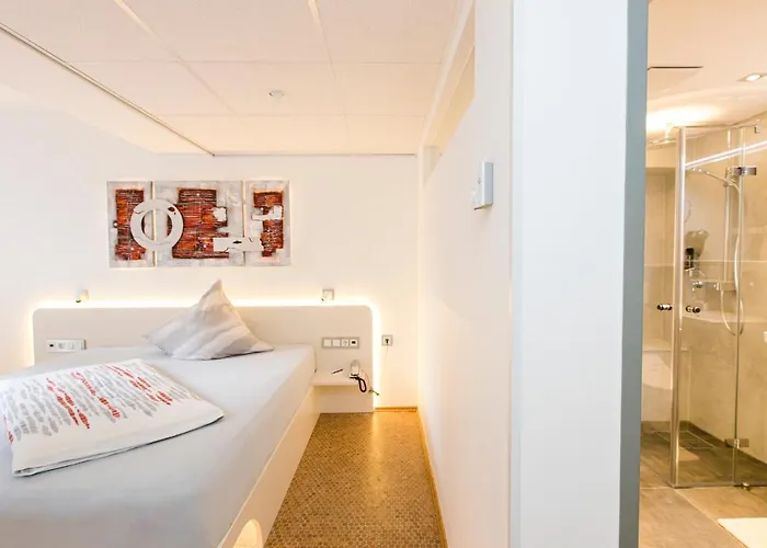 Am Duesseldorfer Platz Hotel 3*