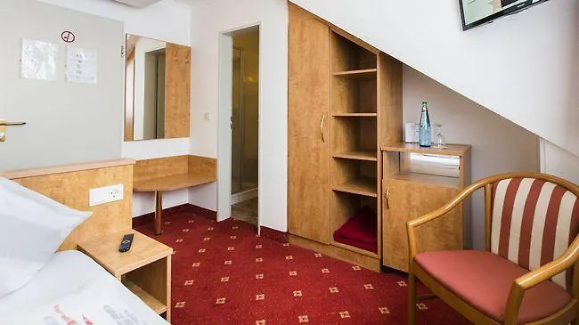 Am Duesseldorfer Platz 3* Ratingen