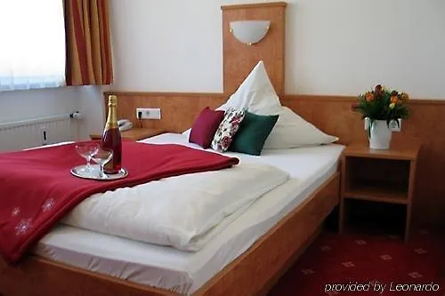 Am Duesseldorfer Platz Hotel 3*