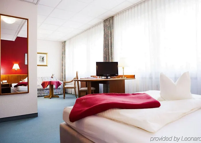 Am Duesseldorfer Platz 3*