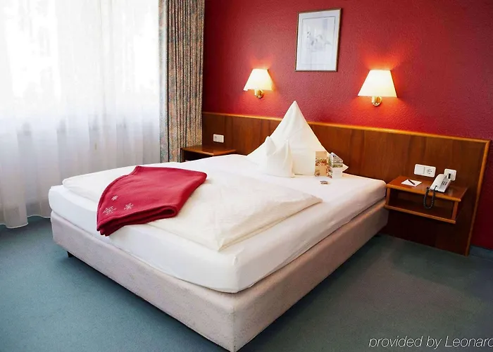 Am Duesseldorfer Platz 3*