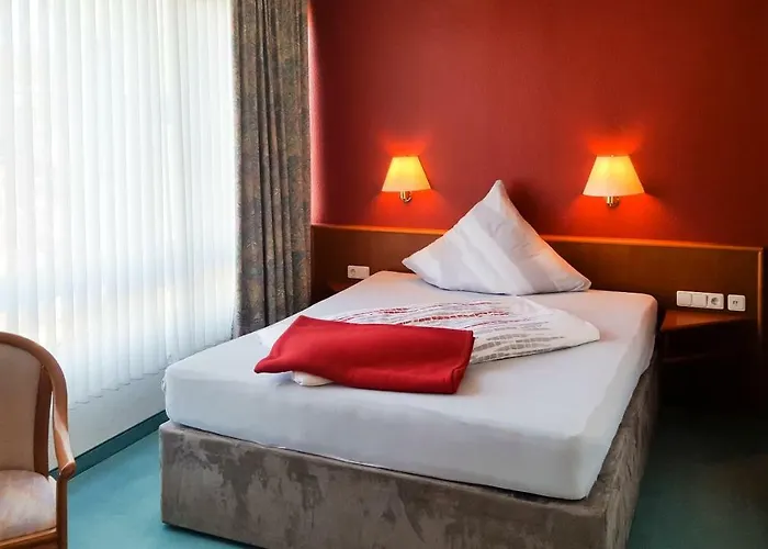 Hotel Am Duesseldorfer Platz 3*