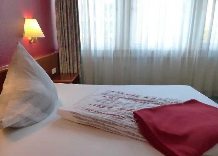 Hotel Am Duesseldorfer Platz 3*