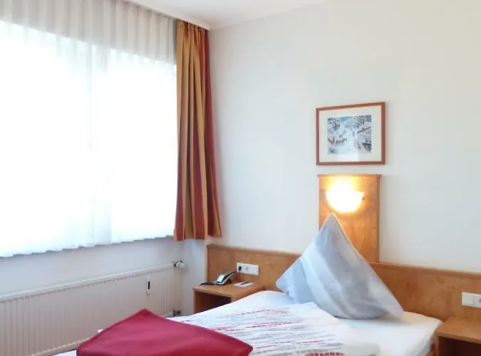 Am Duesseldorfer Platz Hotel